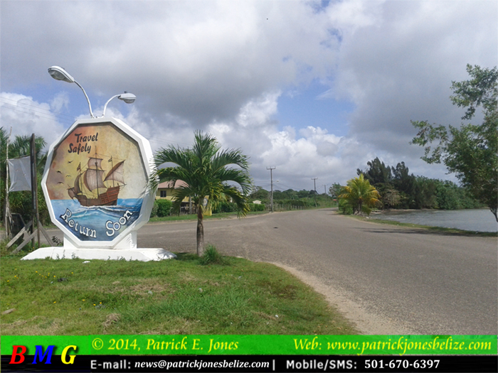 Entrance to Punta Gorda Town (Monday, February 3, 2014)