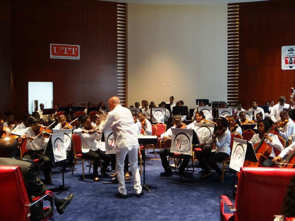 Christoph Eschenbach conducts a master class with musicians of the Trinadad and Tobago Youth Philharmonic